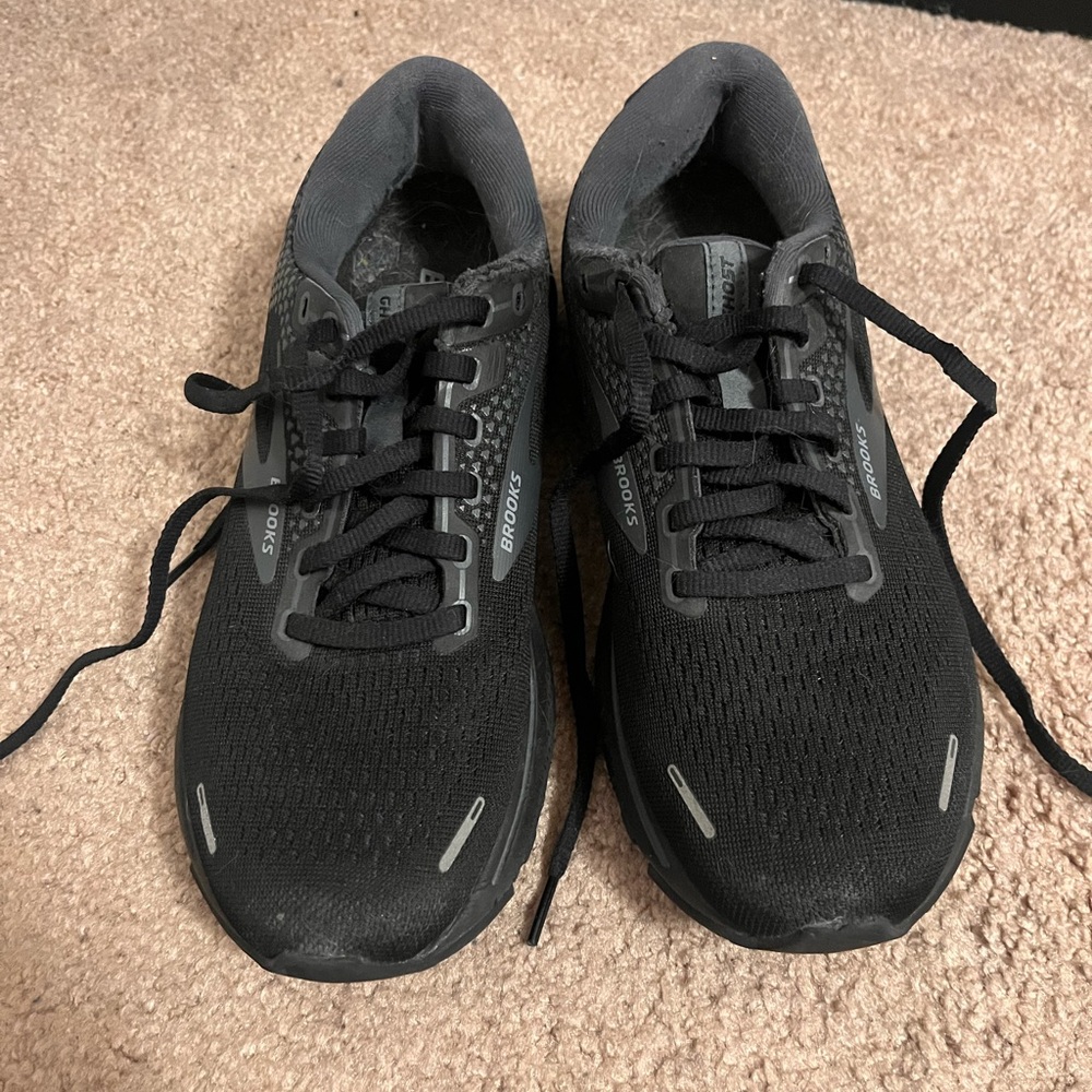 Women’s Brooks Black Athletic Sneakers